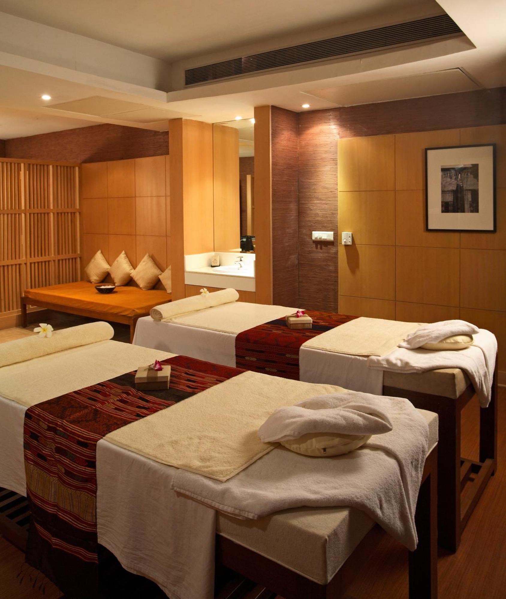 Ellaa Hotel Gachibowli Хайдарабад Экстерьер фото