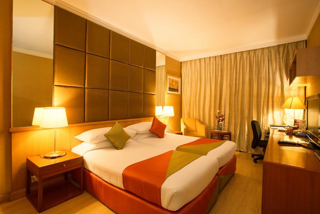 Ellaa Hotel Gachibowli Хайдарабад Экстерьер фото