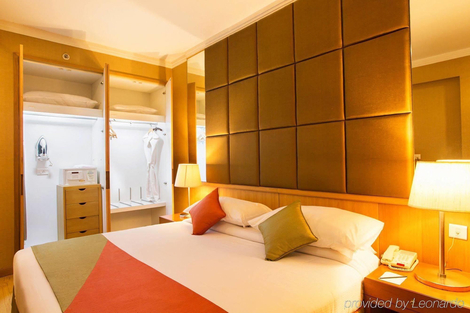 Ellaa Hotel Gachibowli Хайдарабад Экстерьер фото