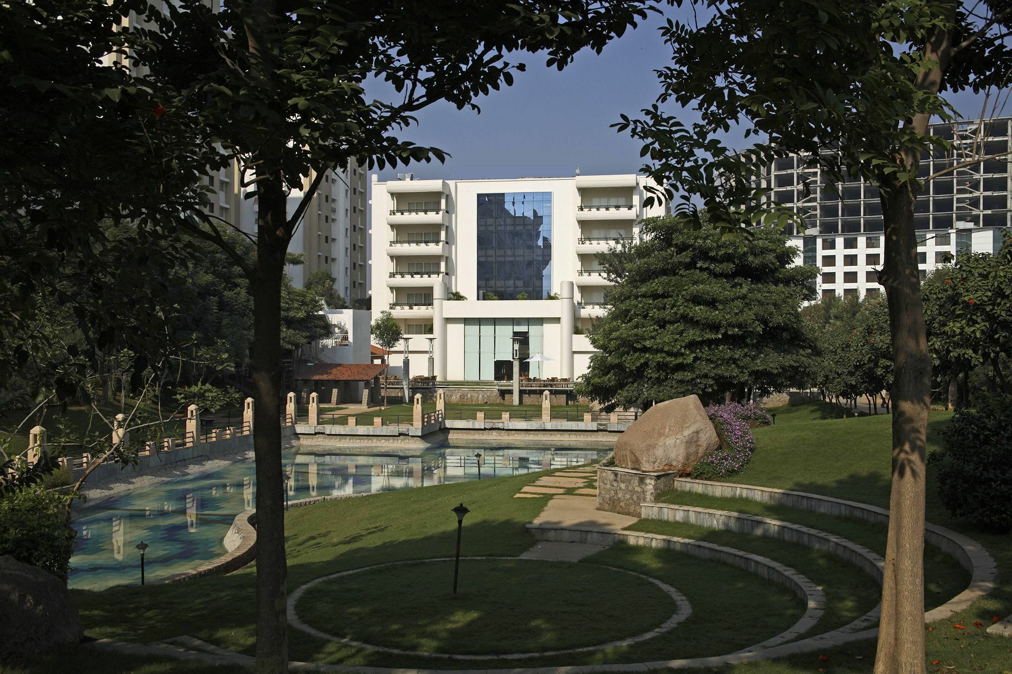 Ellaa Hotel Gachibowli Хайдарабад Удобства фото