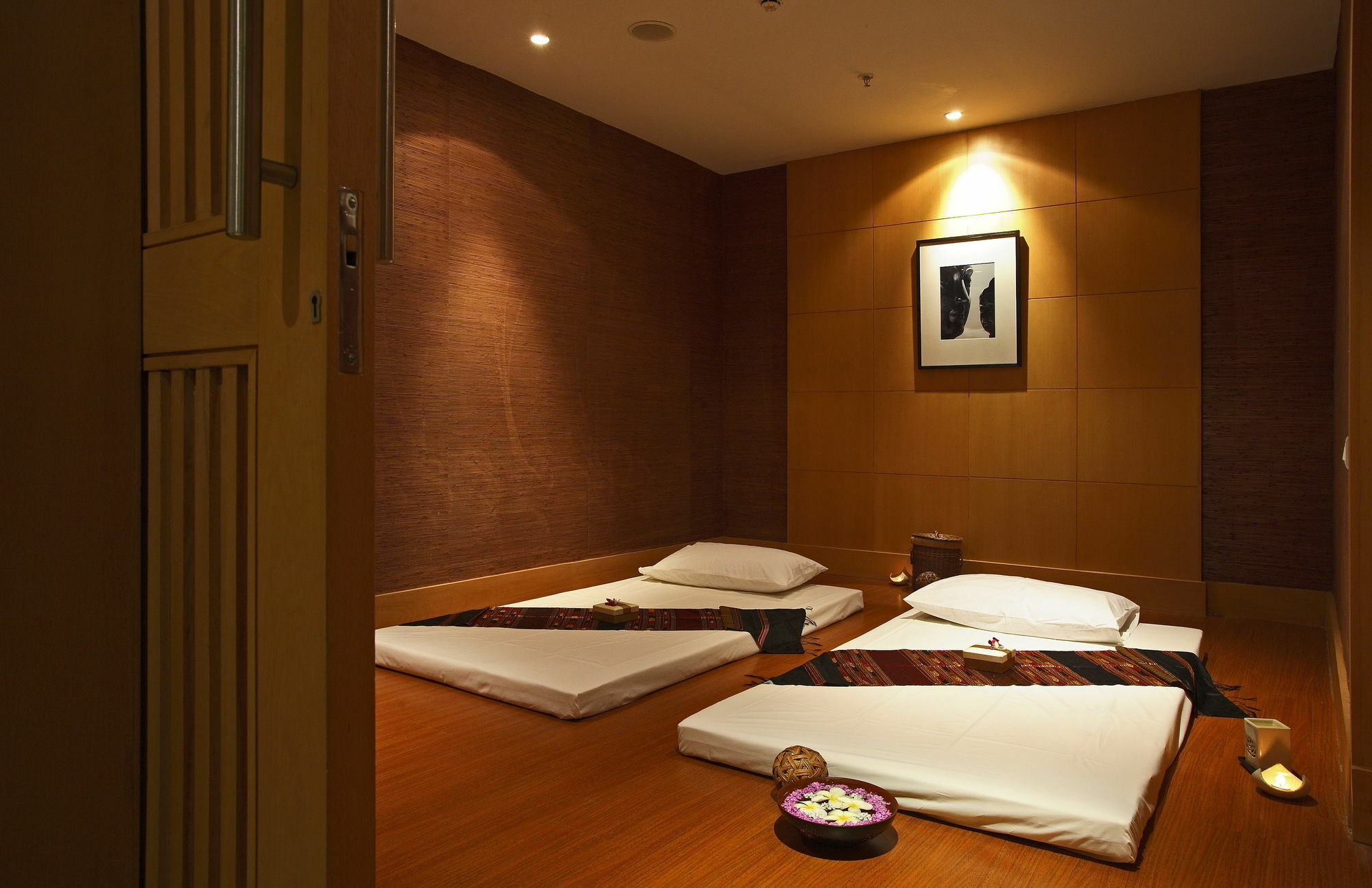 Ellaa Hotel Gachibowli Хайдарабад Экстерьер фото