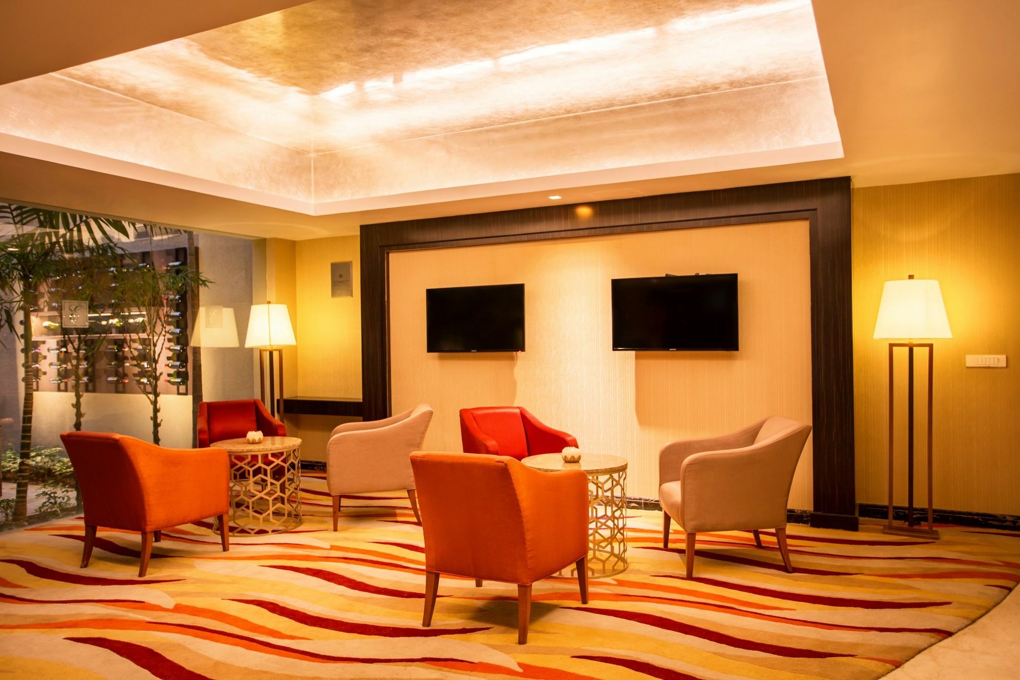 Ellaa Hotel Gachibowli Хайдарабад Экстерьер фото
